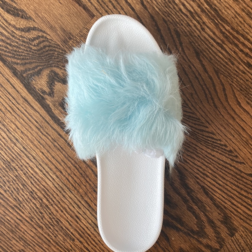 NIB Ugg slides white with blue faux fur size 9
